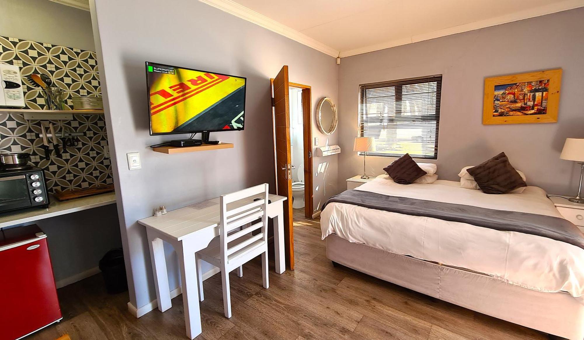 Tiende Laan Bed & Breakfast And Self-Catering Walvis Bay Exterior photo