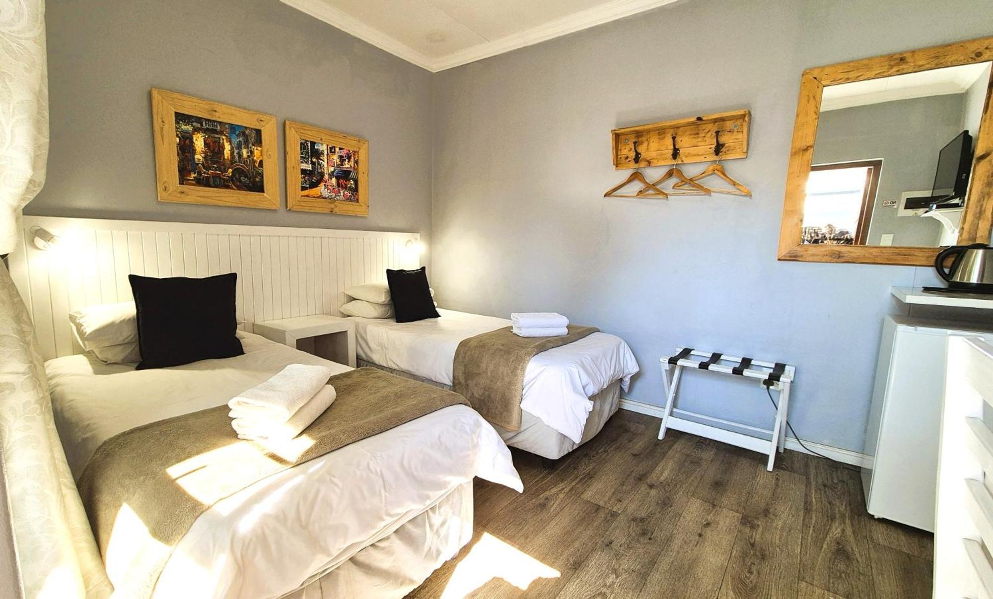 Tiende Laan Bed & Breakfast And Self-Catering Walvis Bay Exterior photo